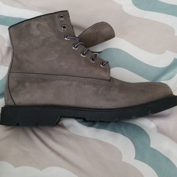 Timberland 6 inch water proof premium boots - Picture 3 of 8